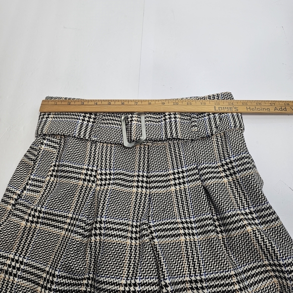 Zara Black and Cream Plaid High Waist Shorts - Picture 10 of 14